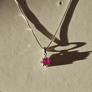 Elegant Silver Necklace with Pink Gemstone Pendant